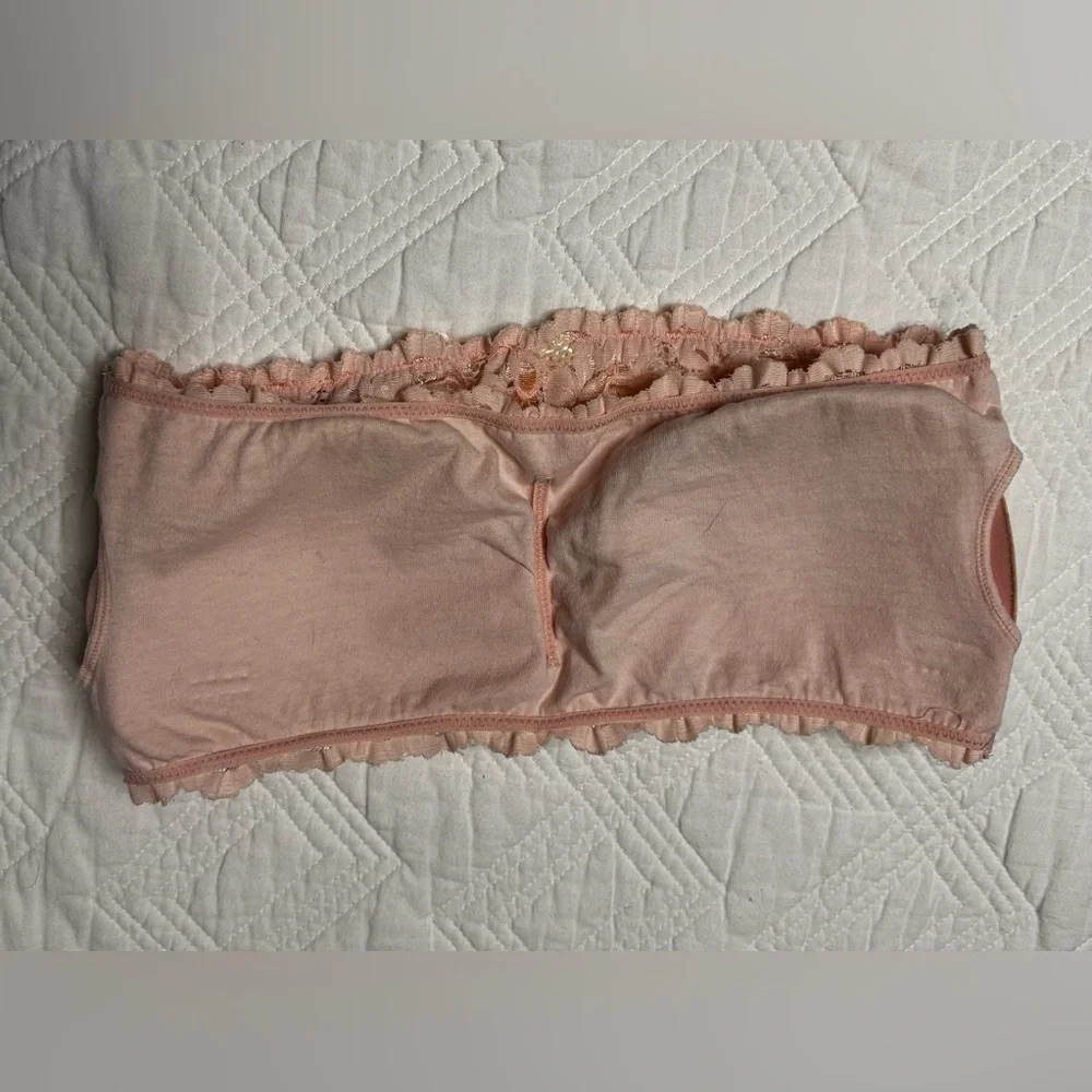 J7 Lightly Padded Strapless Soft Pink Lace Bandeau